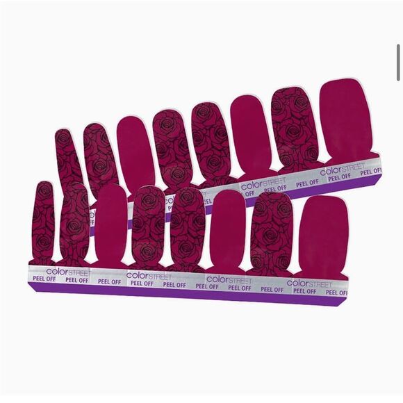 3/$20💘 Color Street Nail Polish Strips in Rose Goes - Picture 5 of 16